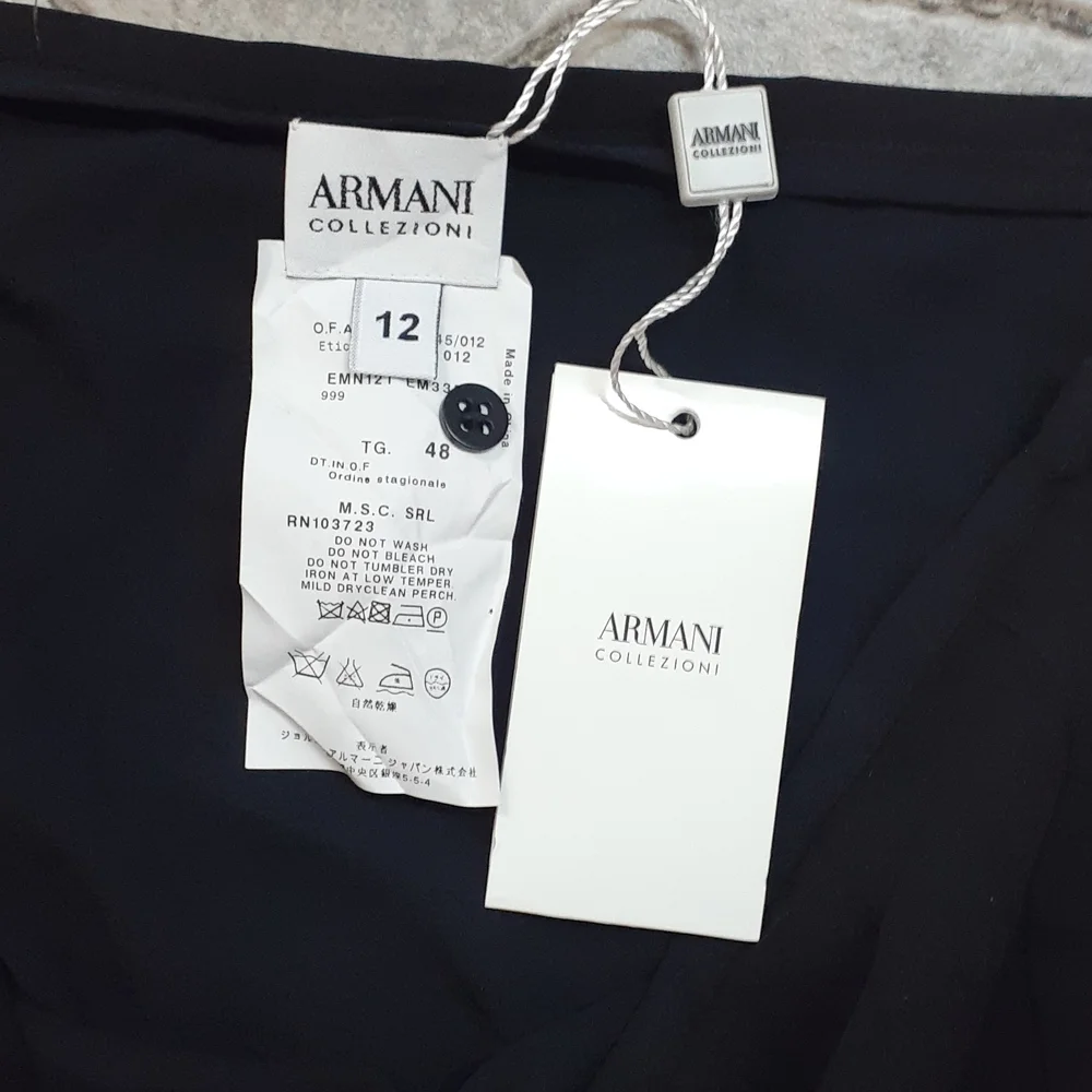 *Armani Collezioni women’s skirt black size 12 - Picture 4 of 5